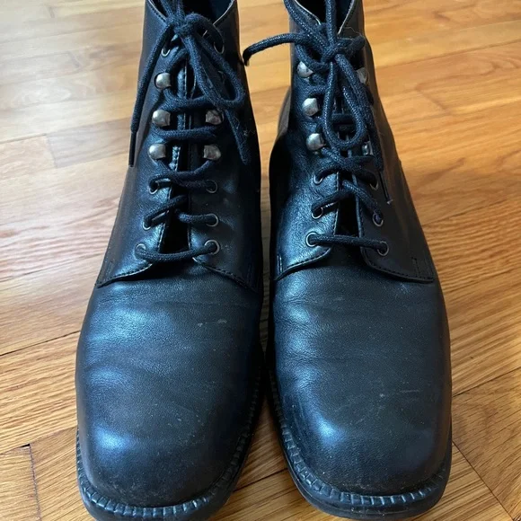 Vintage ‘90s Mootsies Tootsies Black Leather Lace-Up Ankle Boots - Picture 2 of 5